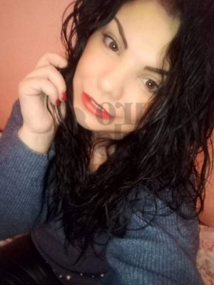 Zerrin busty live escort in Lindale